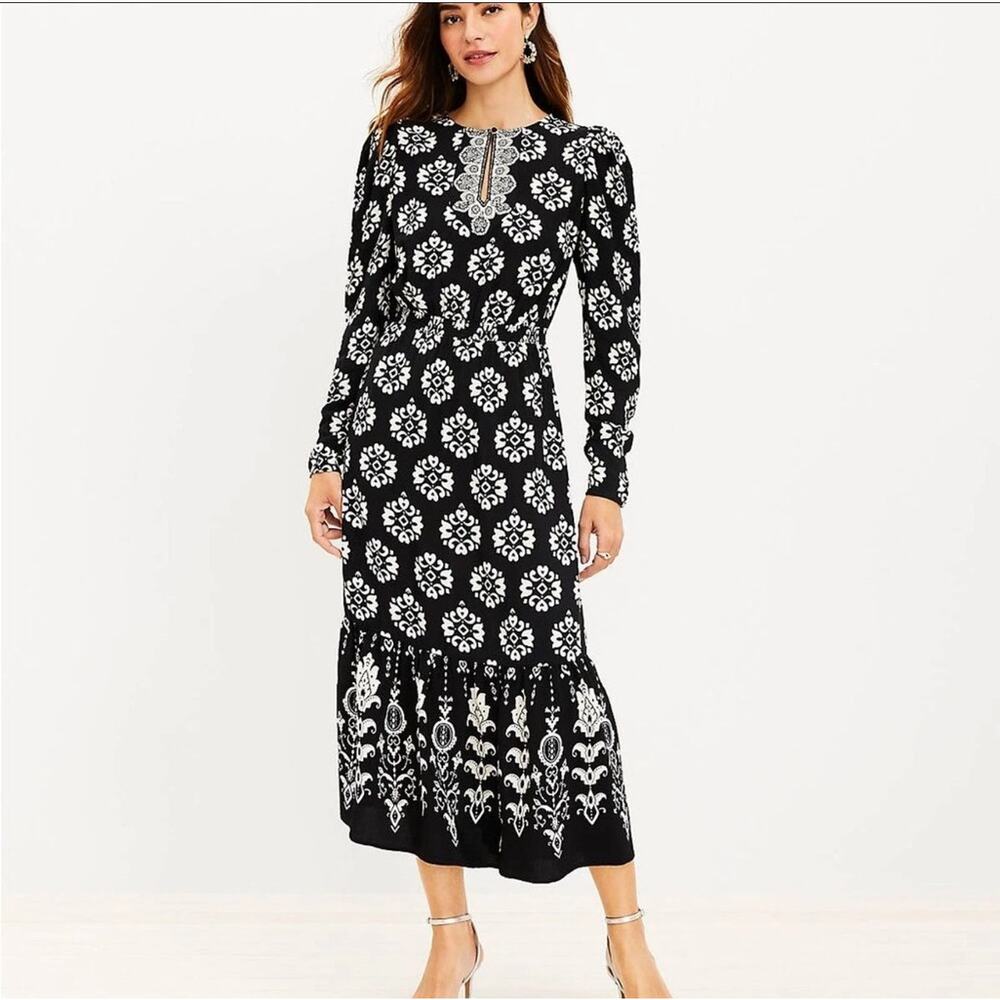 LOFT Maxi Dress  Black & White Geo Pleated Sleeve Flounce Long Floral XS